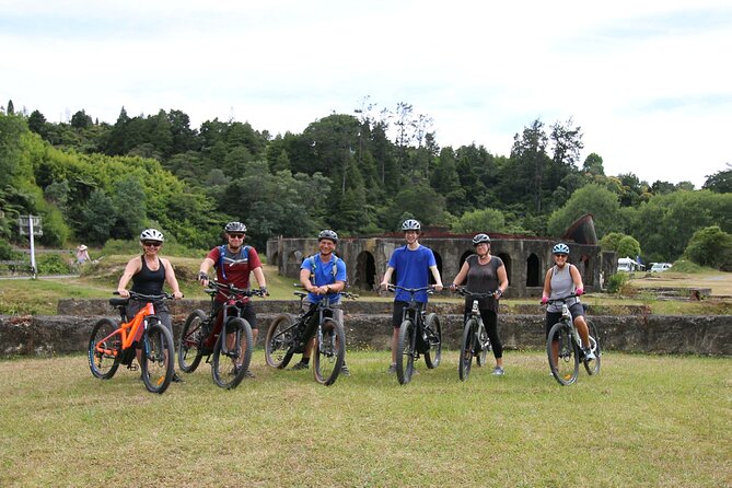 Paeroa Tours Private Full Day Ebike Tour in Karangahake Gorge group photo